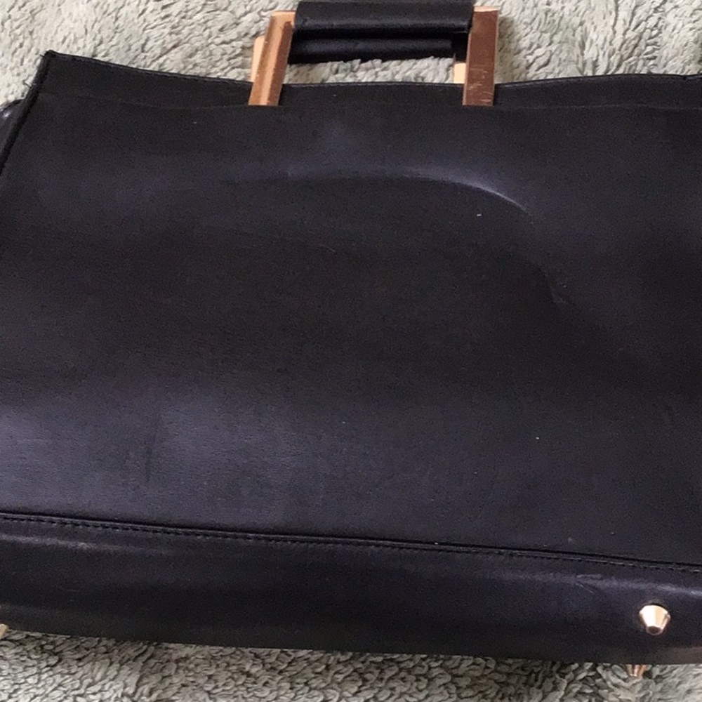 ♦️♦️Black faux leather hand bag♦️♦️ - Picture 6 of 6